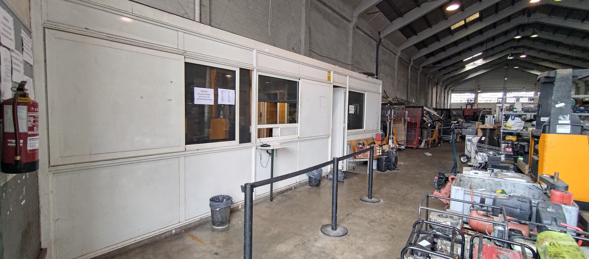 Oficina y atención al cliente